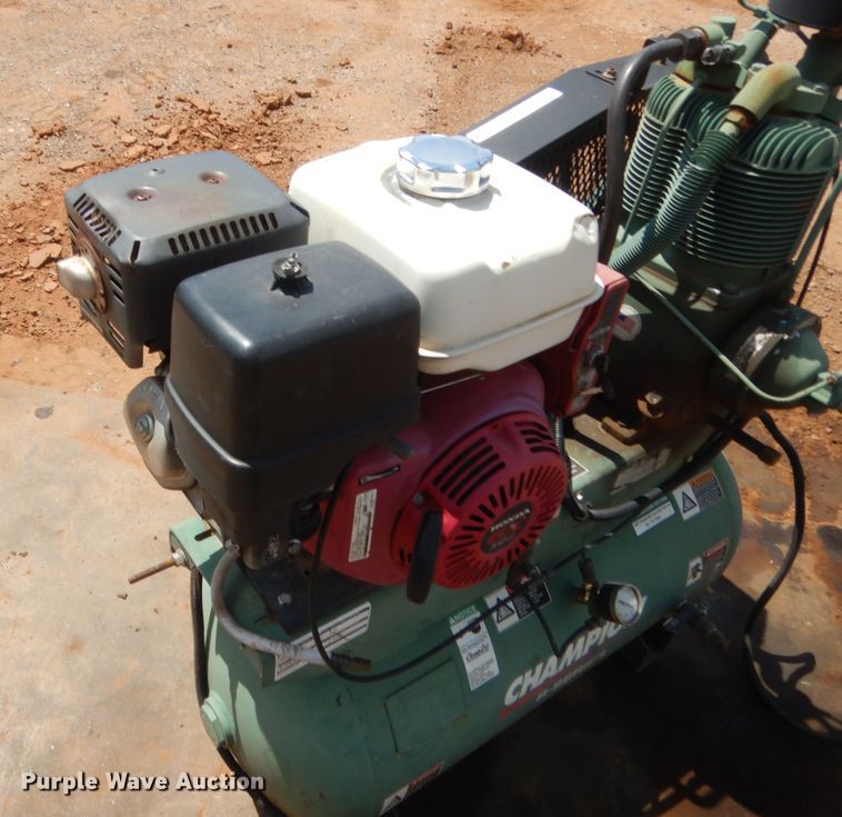 image for item IP9836 Champion HGR7-3H  air compressor