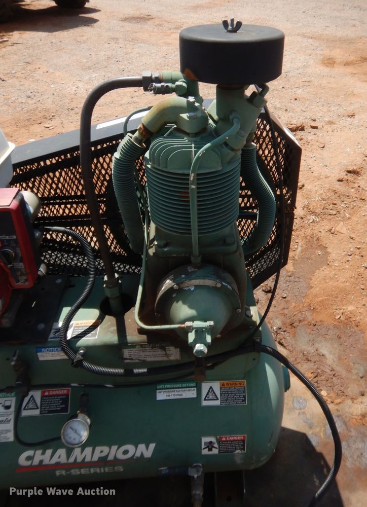 image for item IP9836 Champion HGR7-3H  air compressor