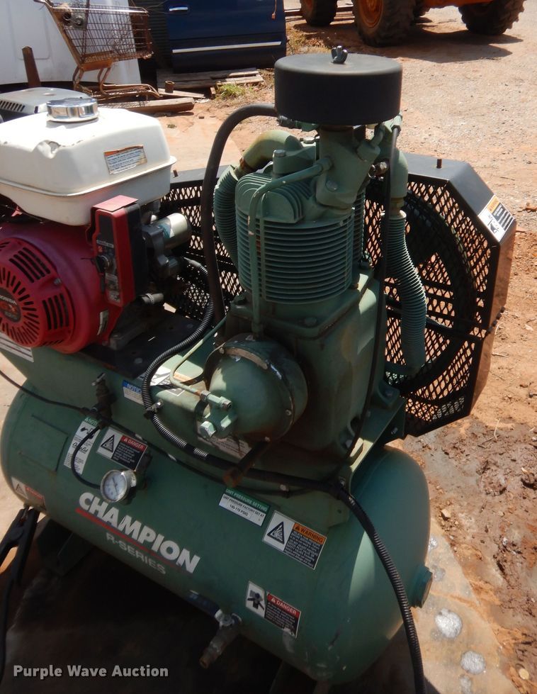 image for item IP9836 Champion HGR7-3H  air compressor
