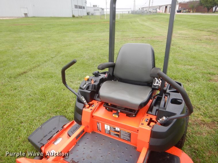image for item IP9867 Kubota Z125SKH  ZTR lawn mower