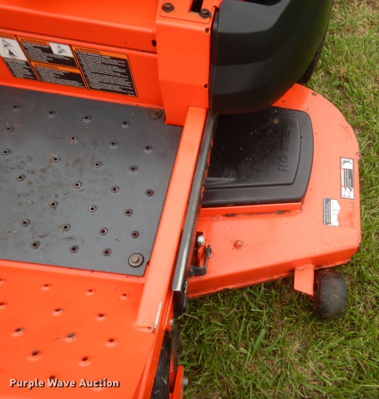 image for item IP9867 Kubota Z125SKH  ZTR lawn mower
