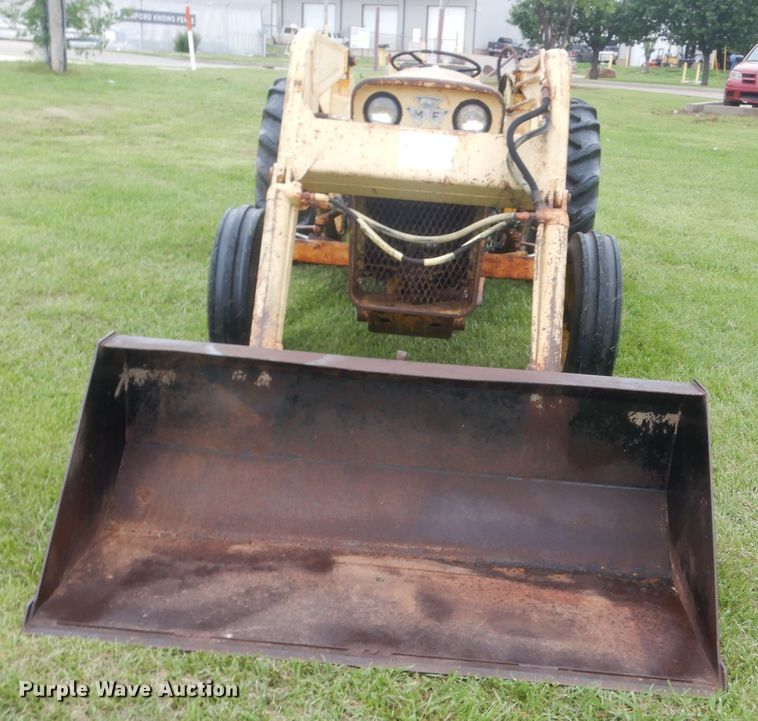 image for item IP9868 Massey Ferguson MF203  tractor