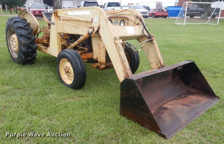 image for item IP9868 Massey Ferguson MF203  tractor