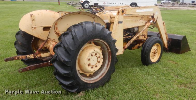 image for item IP9868 Massey Ferguson MF203  tractor