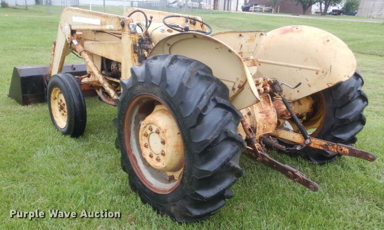 image for item IP9868 Massey Ferguson MF203  tractor