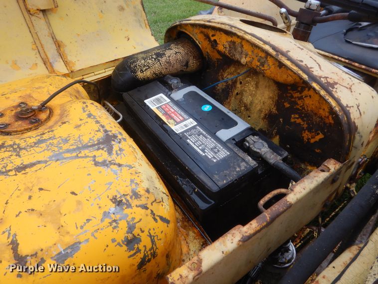 image for item IP9868 Massey Ferguson MF203  tractor