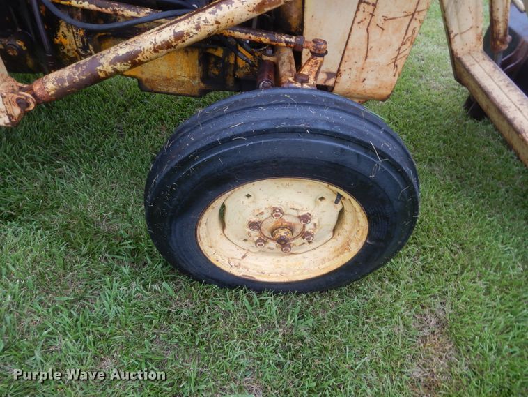 image for item IP9868 Massey Ferguson MF203  tractor