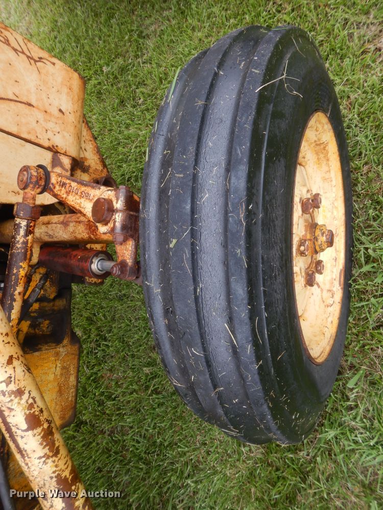 image for item IP9868 Massey Ferguson MF203  tractor