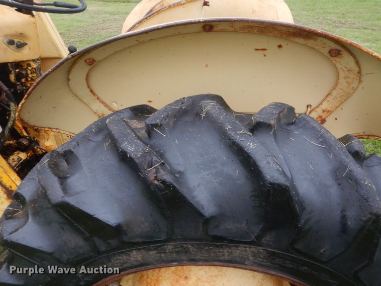 image for item IP9868 Massey Ferguson MF203  tractor