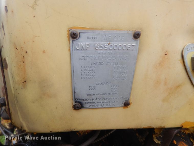 image for item IP9868 Massey Ferguson MF203  tractor