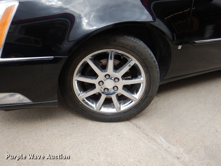 image for item IQ9467 2006 Cadillac DTS