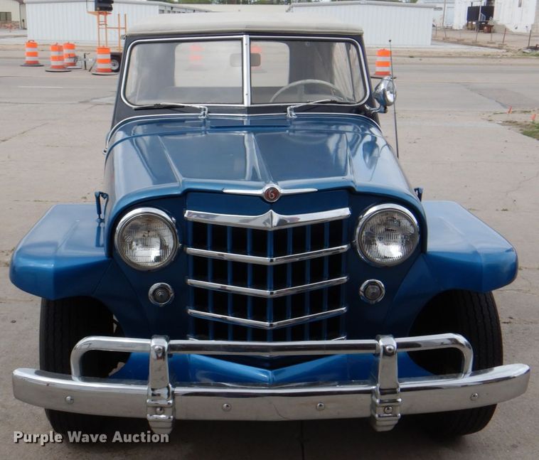 image for item IQ9468 1950 Willy's Jeepster  convertible SUV