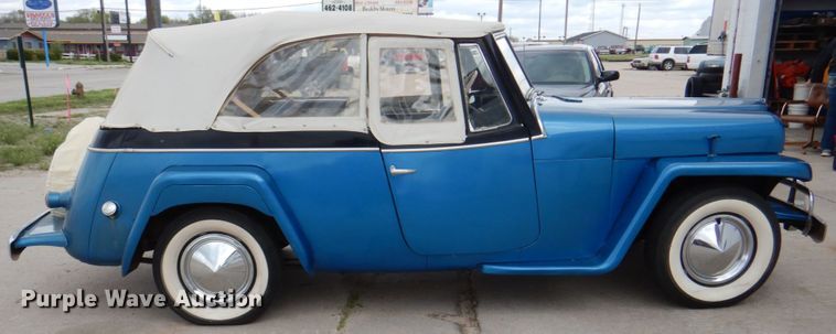 image for item IQ9468 1950 Willy's Jeepster  convertible SUV