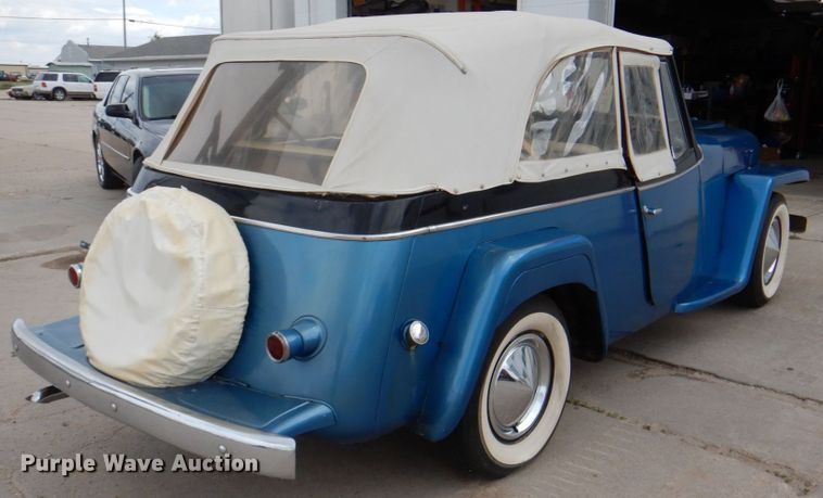 image for item IQ9468 1950 Willy's Jeepster  convertible SUV