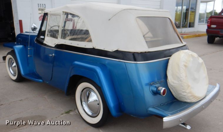 image for item IQ9468 1950 Willy's Jeepster  convertible SUV