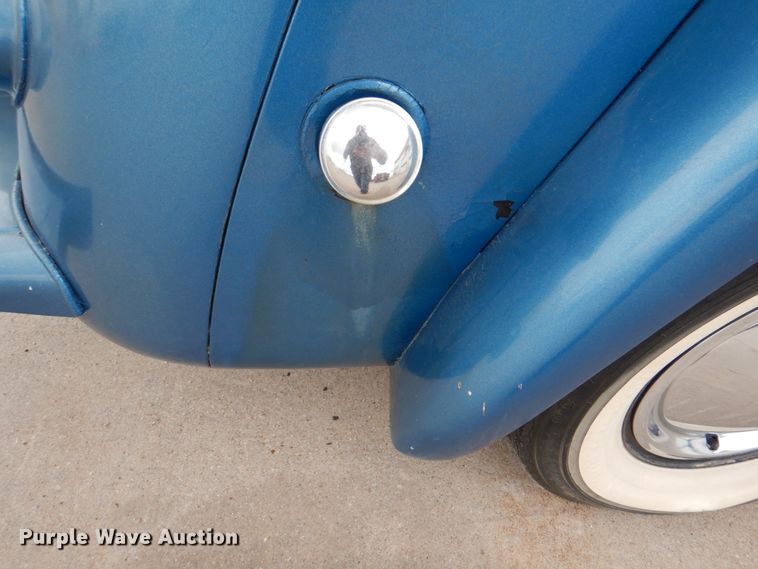 image for item IQ9468 1950 Willy's Jeepster  convertible SUV