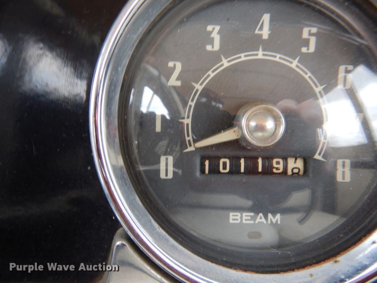 image for item IQ9468 1950 Willy's Jeepster  convertible SUV