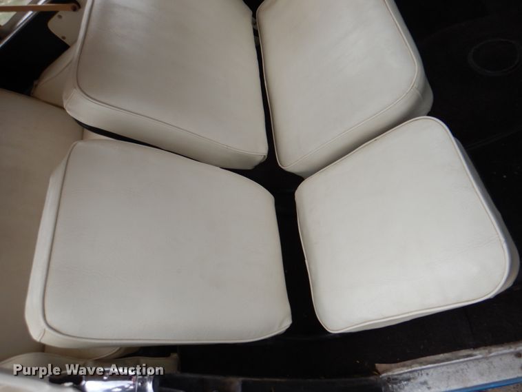 image for item IQ9468 1950 Willy's Jeepster  convertible SUV