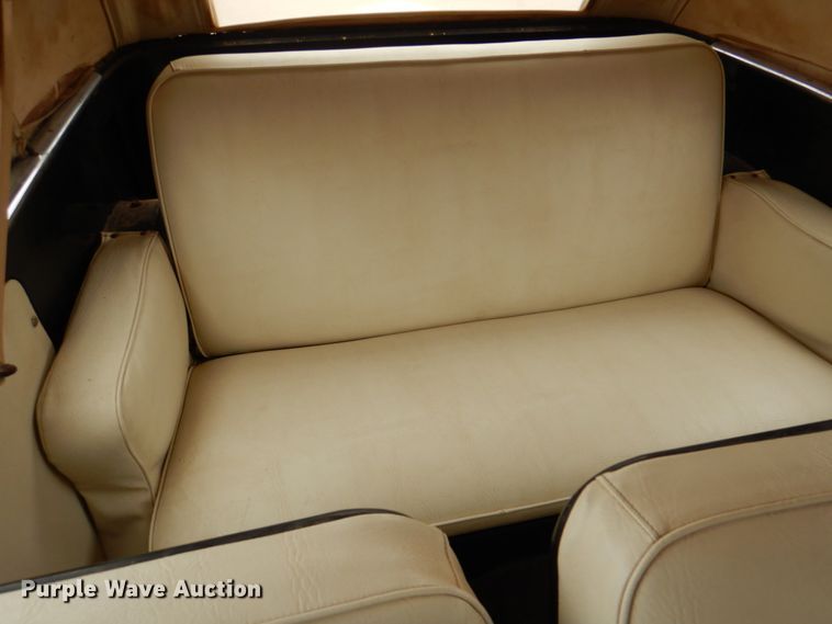 image for item IQ9468 1950 Willy's Jeepster  convertible SUV