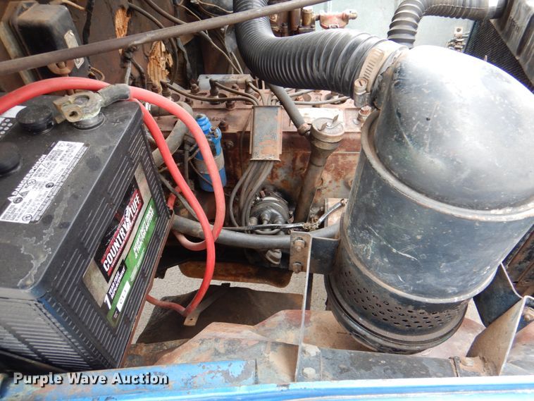 image for item IQ9468 1950 Willy's Jeepster  convertible SUV