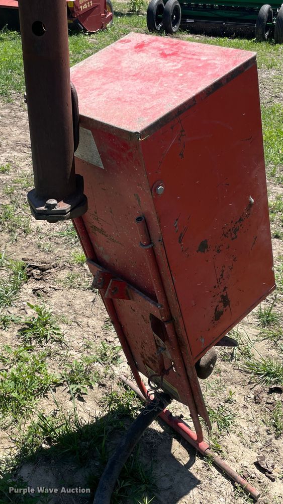 image for item IR9810 Work Saver spreader