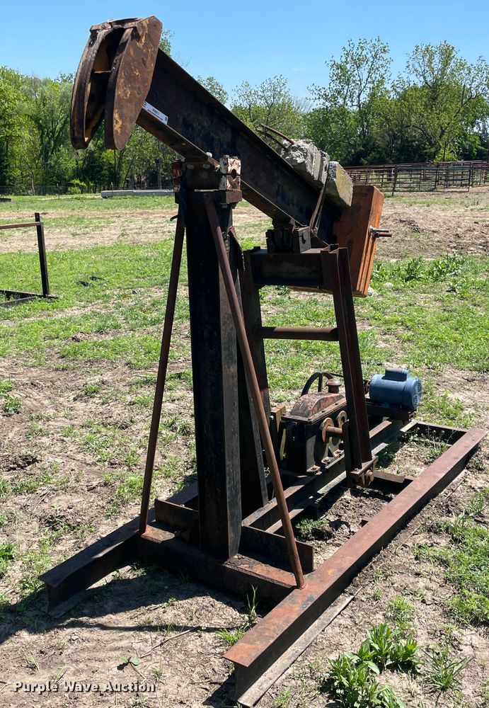 image for item IR9811 Curtis D10-36 oil pump jack