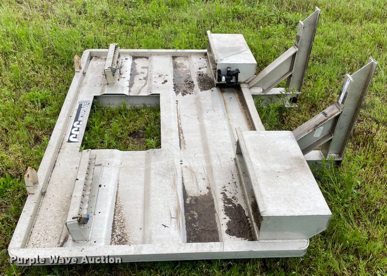 image for item IR9967 Headache rack