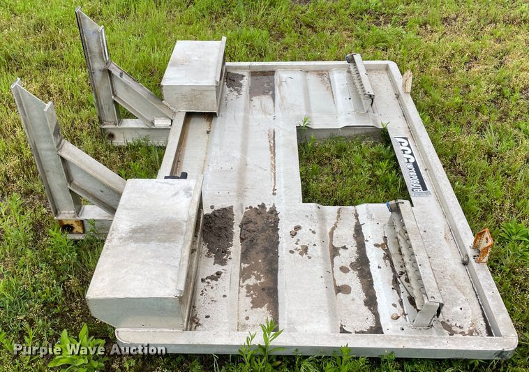 image for item IR9967 Headache rack