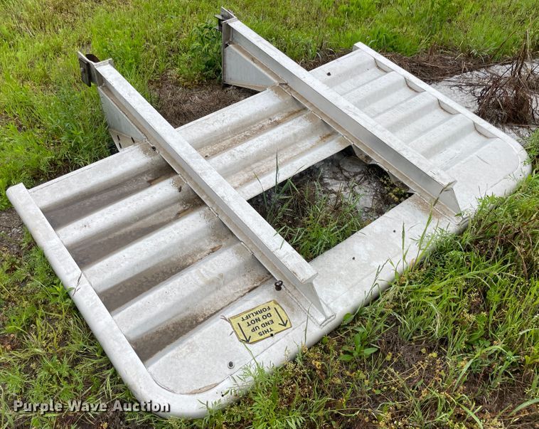 image for item IR9968 Headache rack