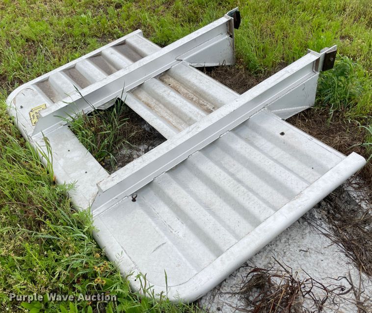 image for item IR9968 Headache rack