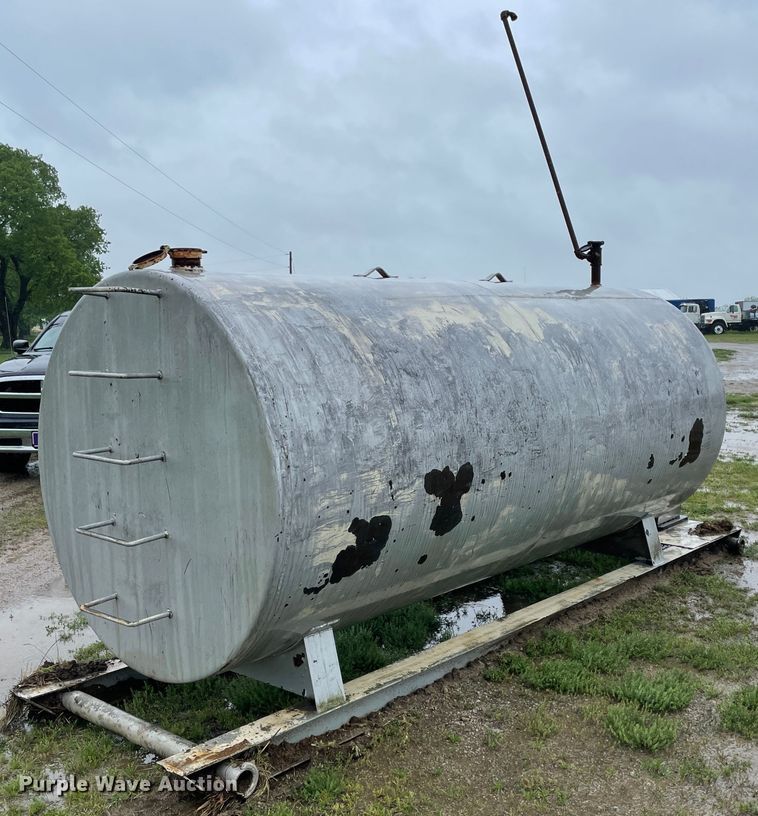 image for item IR9969 Fuel tank