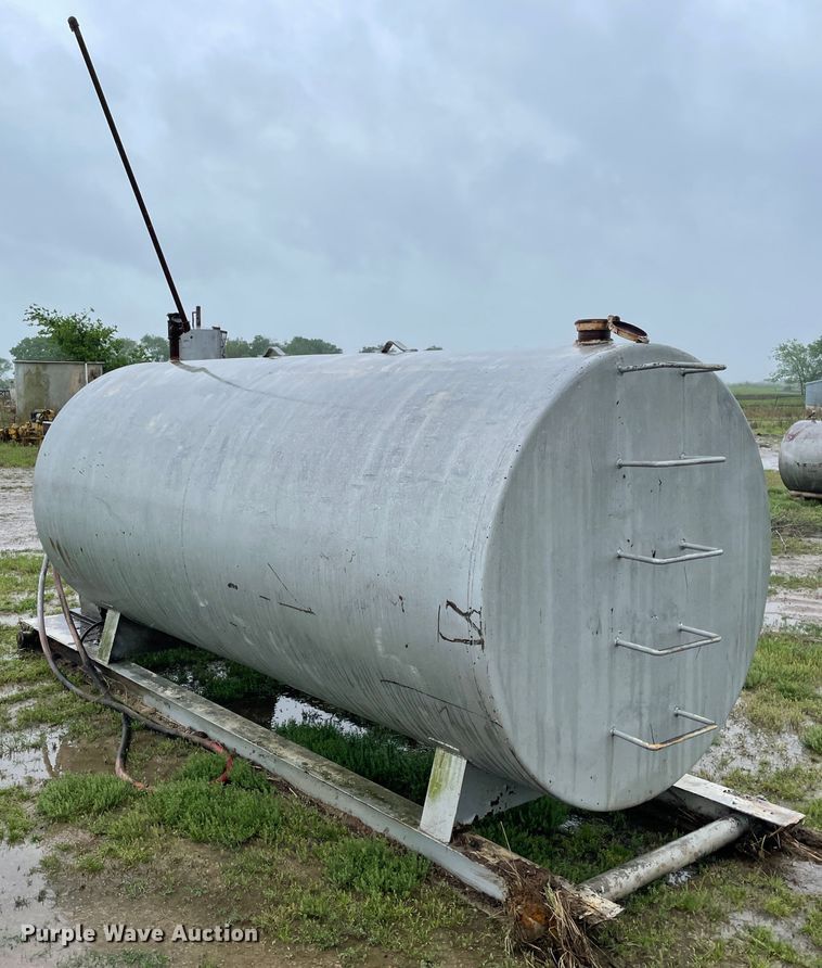 image for item IR9969 Fuel tank