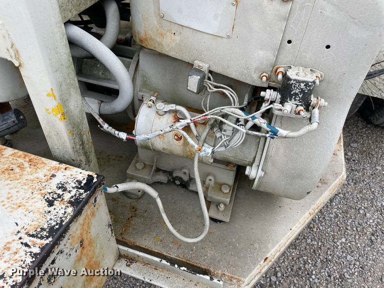 image for item IR9974 Reel trailer