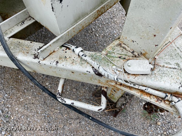 image for item IR9974 Reel trailer