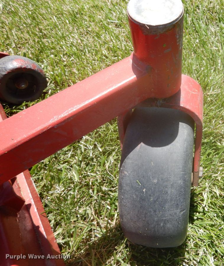 image for item IT9064 Exmark X Series  lawn mower