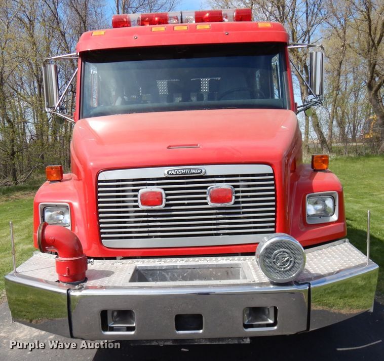 image for item IT9253 2001 Freightliner FL80  pumper fire truck