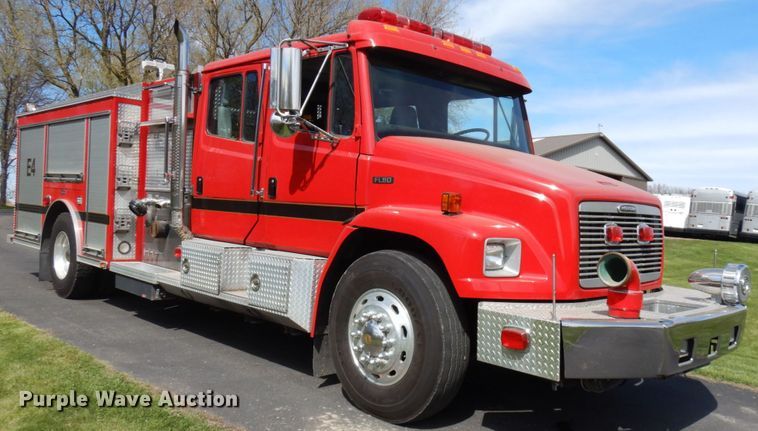 image for item IT9253 2001 Freightliner FL80  pumper fire truck
