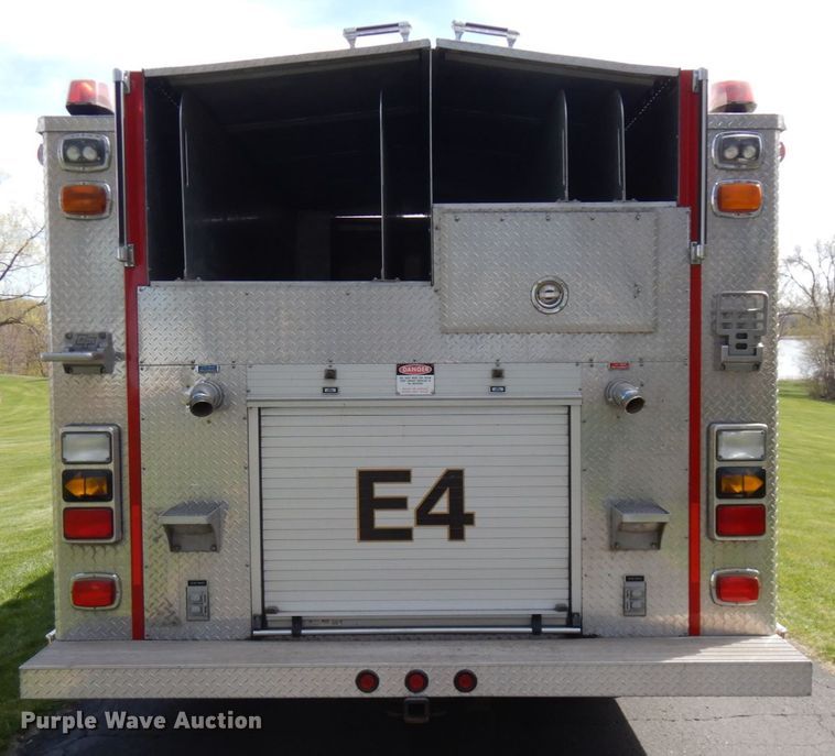 image for item IT9253 2001 Freightliner FL80  pumper fire truck