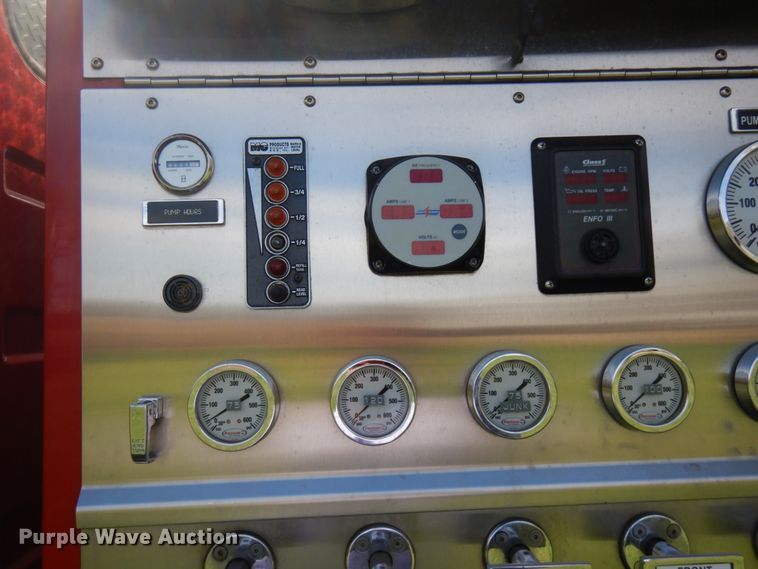 image for item IT9253 2001 Freightliner FL80  pumper fire truck