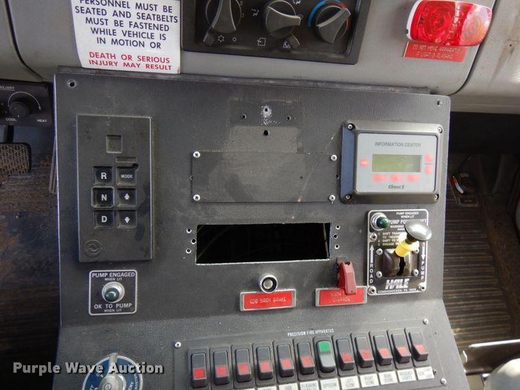 image for item IT9253 2001 Freightliner FL80  pumper fire truck