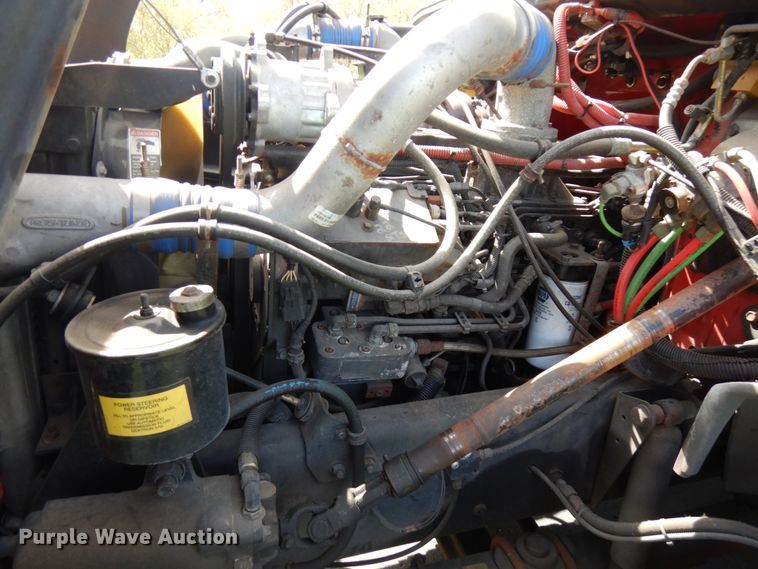 image for item IT9253 2001 Freightliner FL80  pumper fire truck