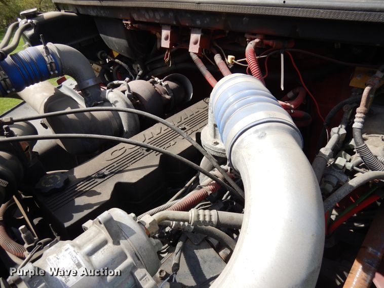 image for item IT9253 2001 Freightliner FL80  pumper fire truck