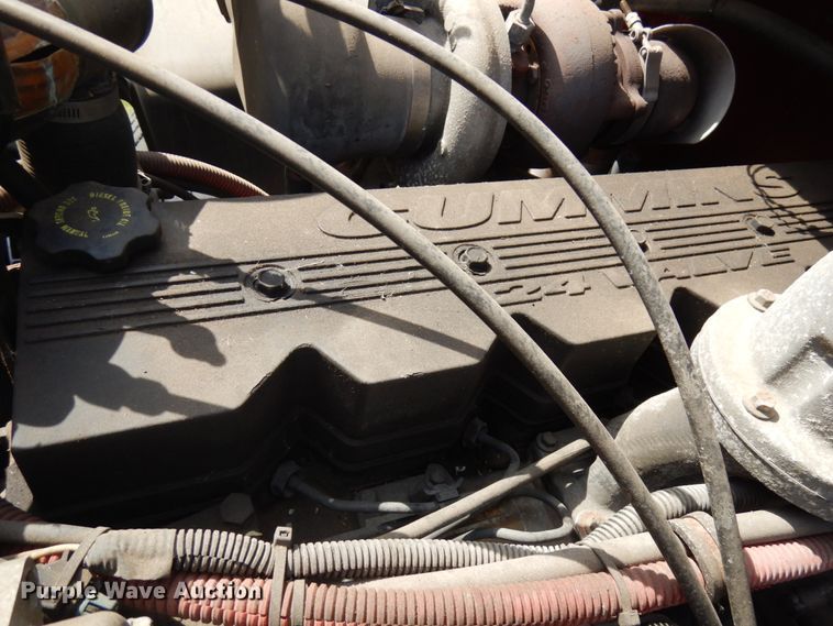 image for item IT9253 2001 Freightliner FL80  pumper fire truck