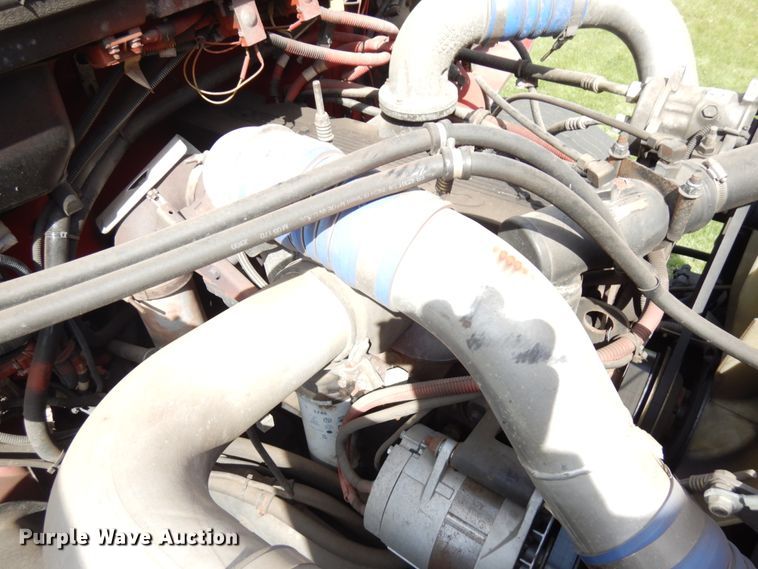 image for item IT9253 2001 Freightliner FL80  pumper fire truck