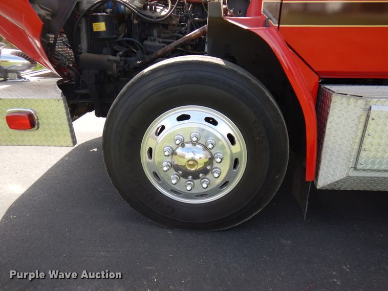 image for item IT9253 2001 Freightliner FL80  pumper fire truck