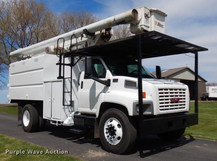 image for item IT9257 2004 GMC C7500  forestry bucket truck