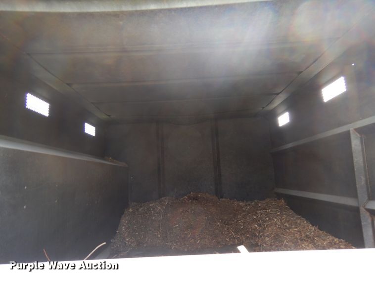 image for item IT9257 2004 GMC C7500  forestry bucket truck