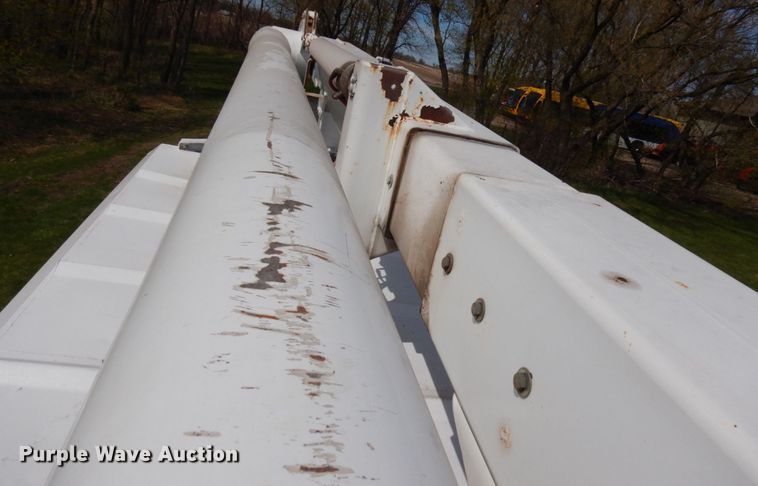 image for item IT9257 2004 GMC C7500  forestry bucket truck