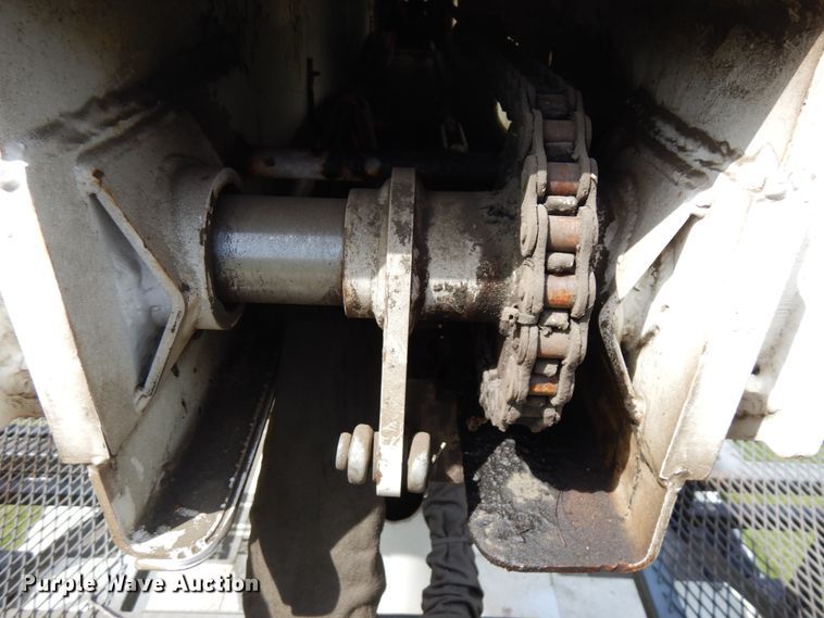 image for item IT9257 2004 GMC C7500  forestry bucket truck