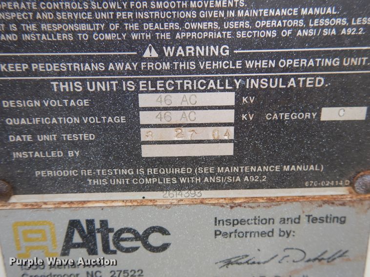 image for item IT9257 2004 GMC C7500  forestry bucket truck